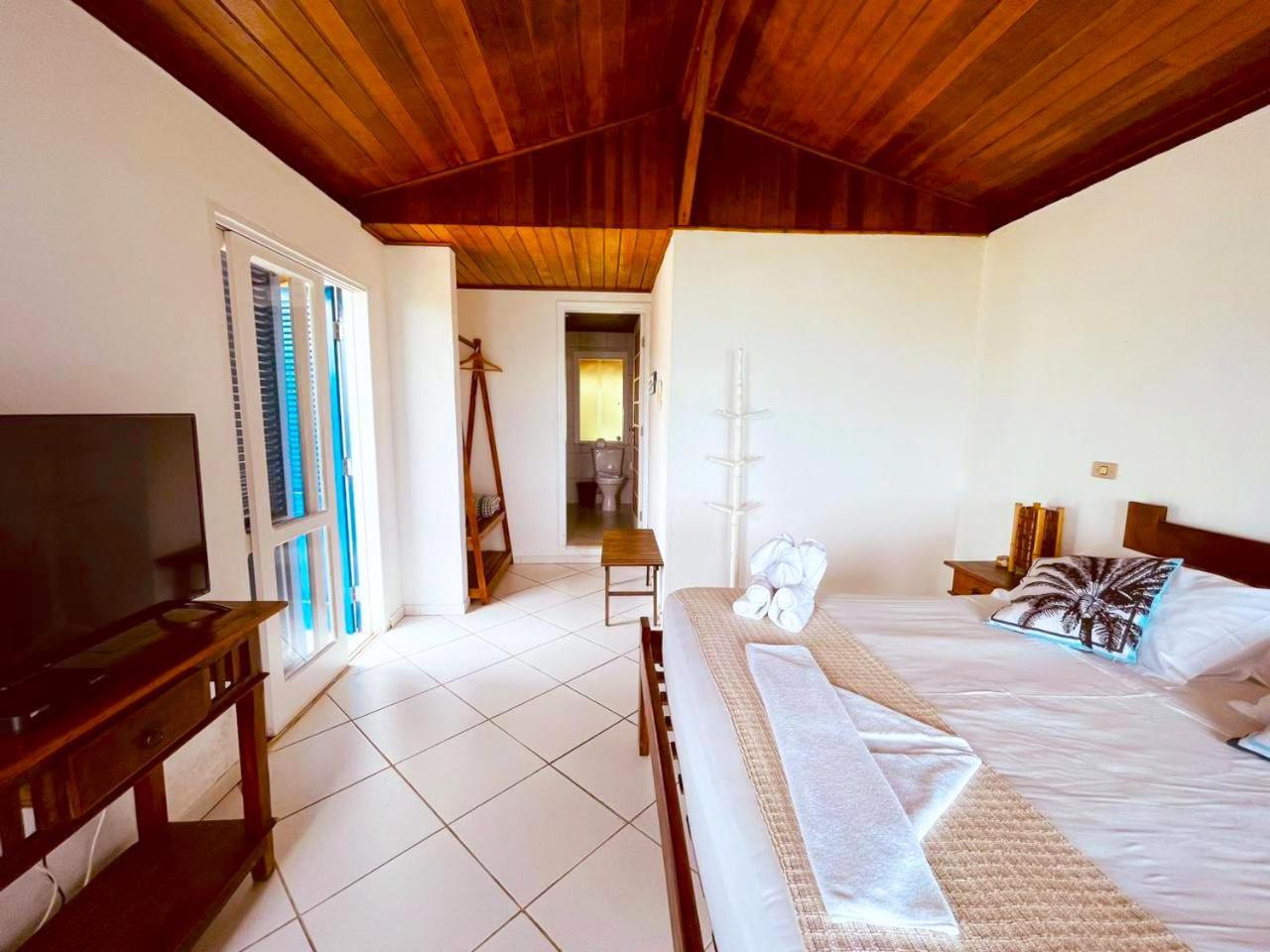Velinn Pousada 8 Ilhas Ilhabela Bagian luar foto